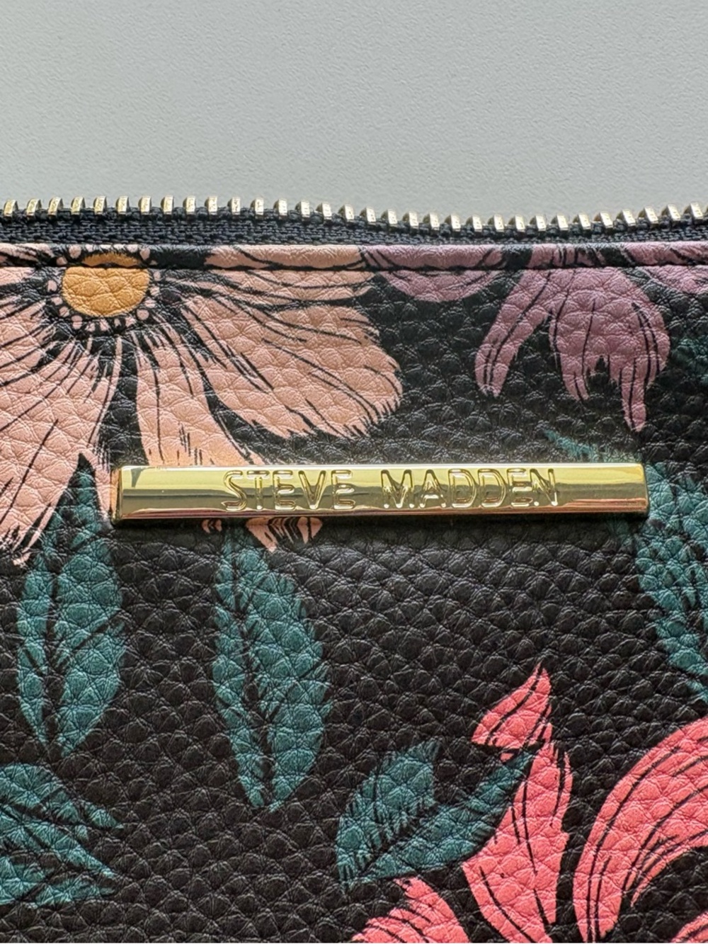 Steve Madden Floral Wristlet Zip Pouch - Picture 2 of 7